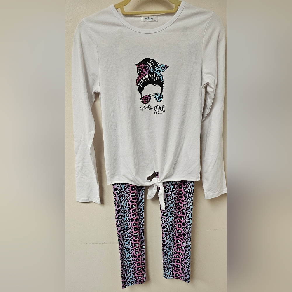 Trendy Kids Matching Set- White and Multicolor Leopard
